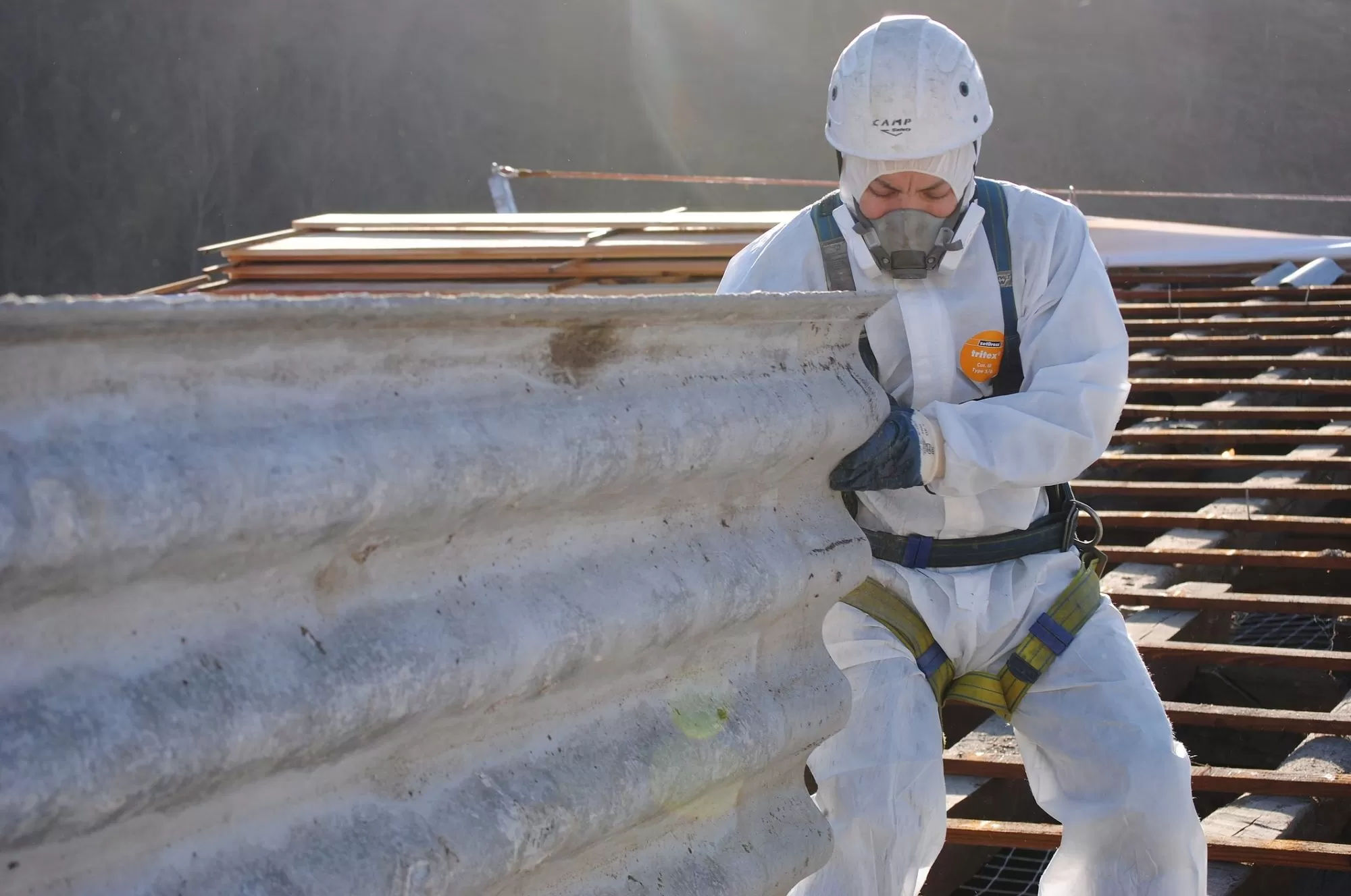 Mesothelioma and Secondhand Asbestos Exposure: Protecting Loved Ones
